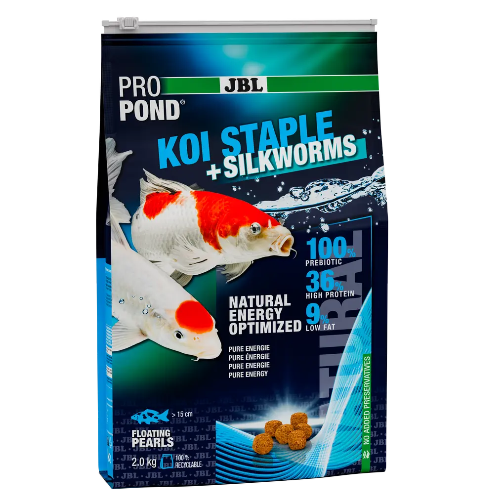 With valuable insect protein (silkworms) for demanding koi for all water temperatures between 10 and 25 °C