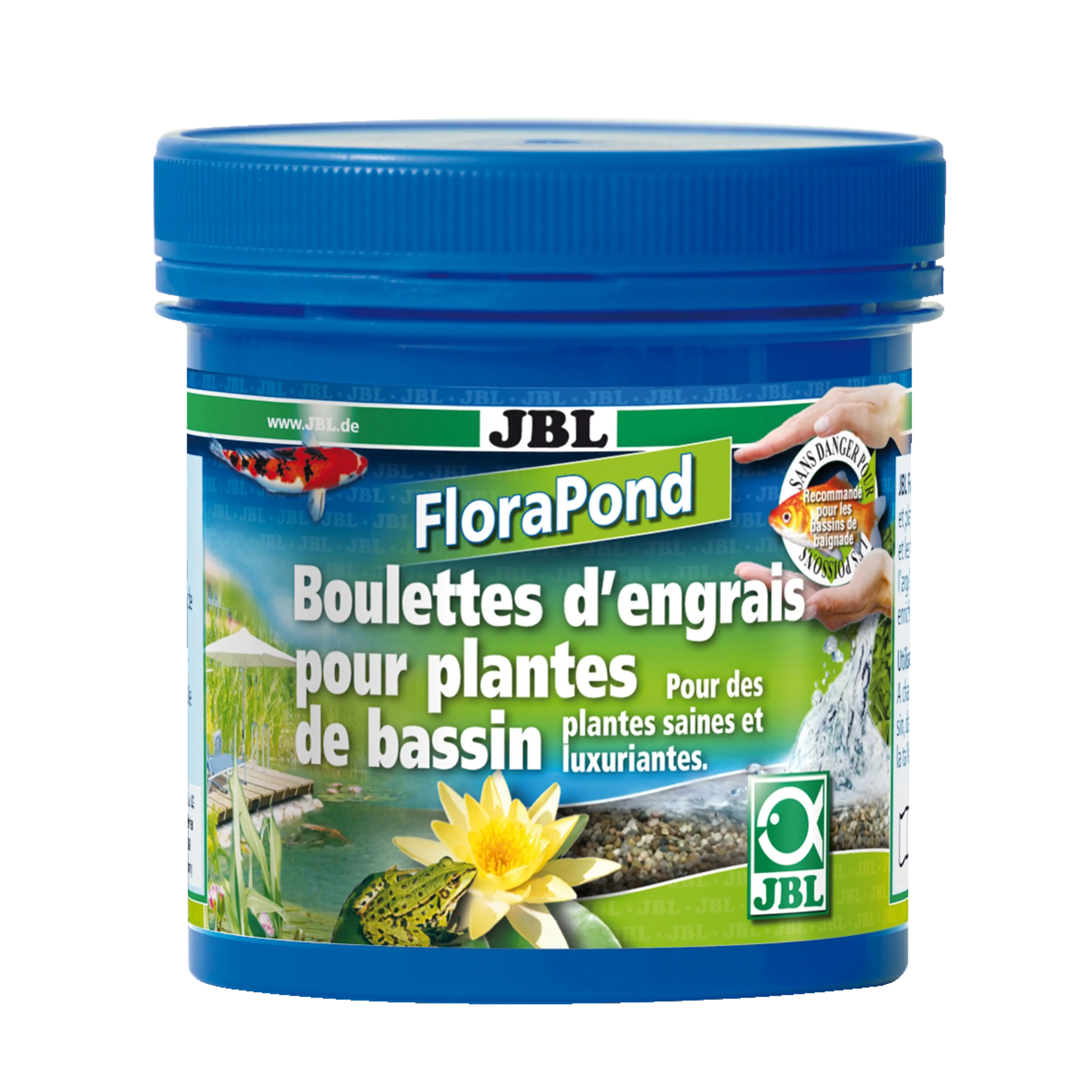 Soins de base pour les plantes dans les bassins de jardin : boules d'engrais en argile contenant les principaux nutriments et oligo-éléments pour les nénuphars et les plantes de marais.